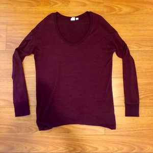 🌻 Maroon V-neck sweater